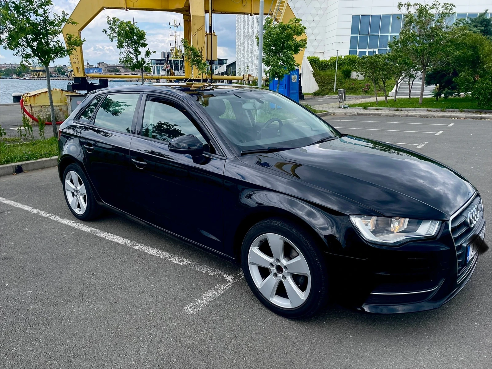 Audi A3 Sportsback TFSI - изображение 2