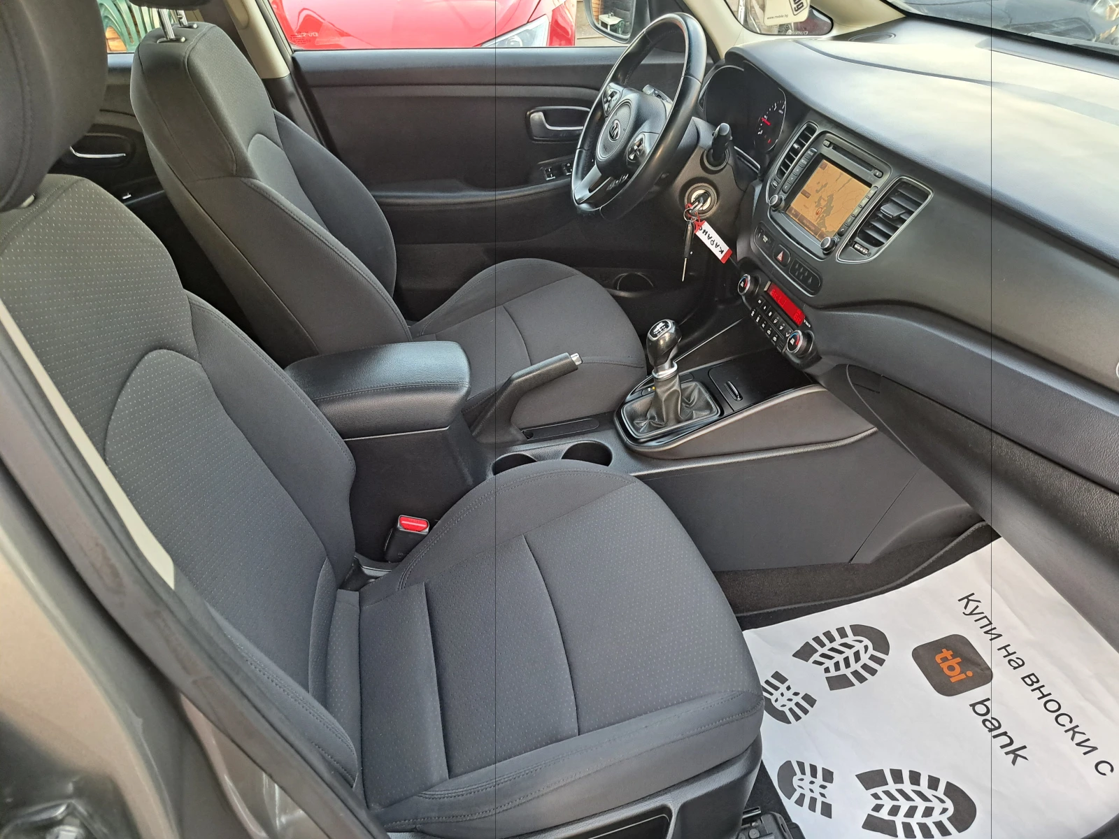Kia Carens 1.7CRDI-135к.с--NAVI-CAMERA - изображение 8