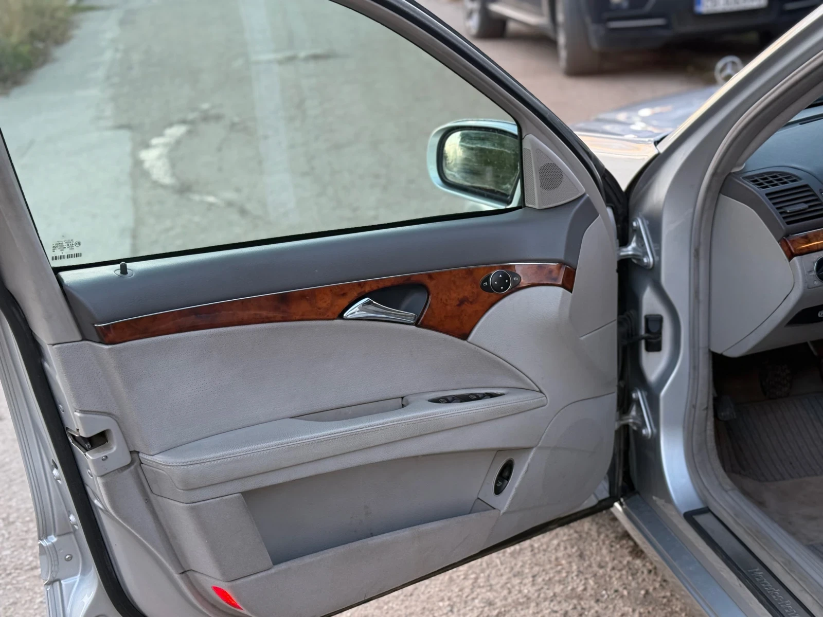 Mercedes-Benz E 220 Elegance  | Mobile.bg — изображение 7