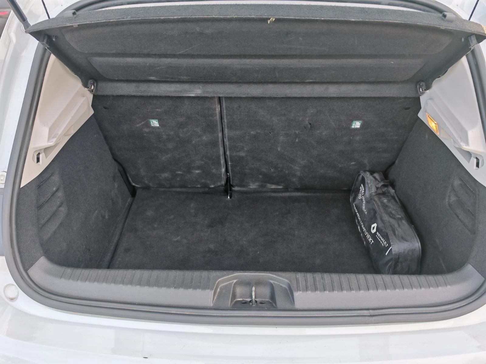 Renault Clio 1, 0 SCe в гаранция - изображение 7