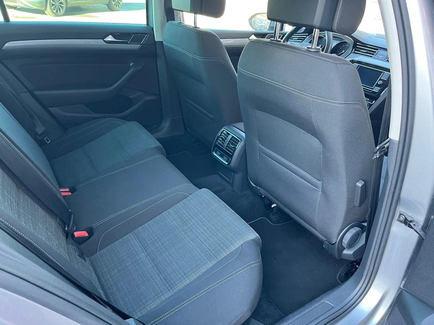 VW Passat Business 2.0 TDI SCR DSG | Mobile.bg � ����������� 6