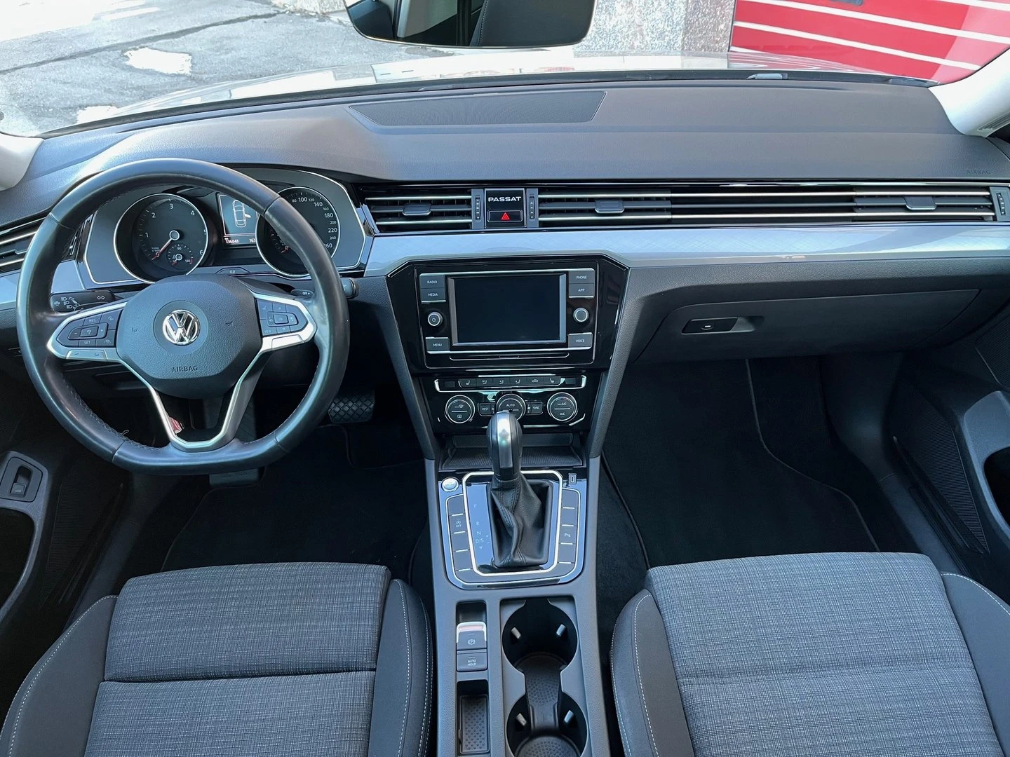 VW Passat Business 2.0 TDI SCR DSG | Mobile.bg � ����������� 8
