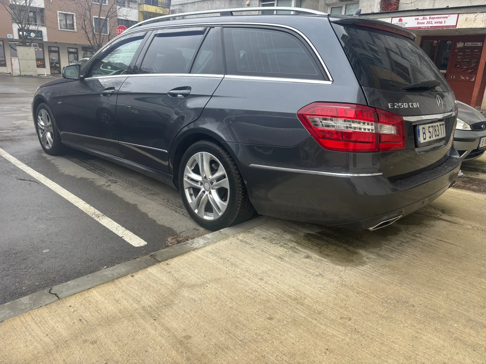 Mercedes-Benz E 250 4x4 2.5 cdi, снимка 6 - Автомобили и джипове - 53932270