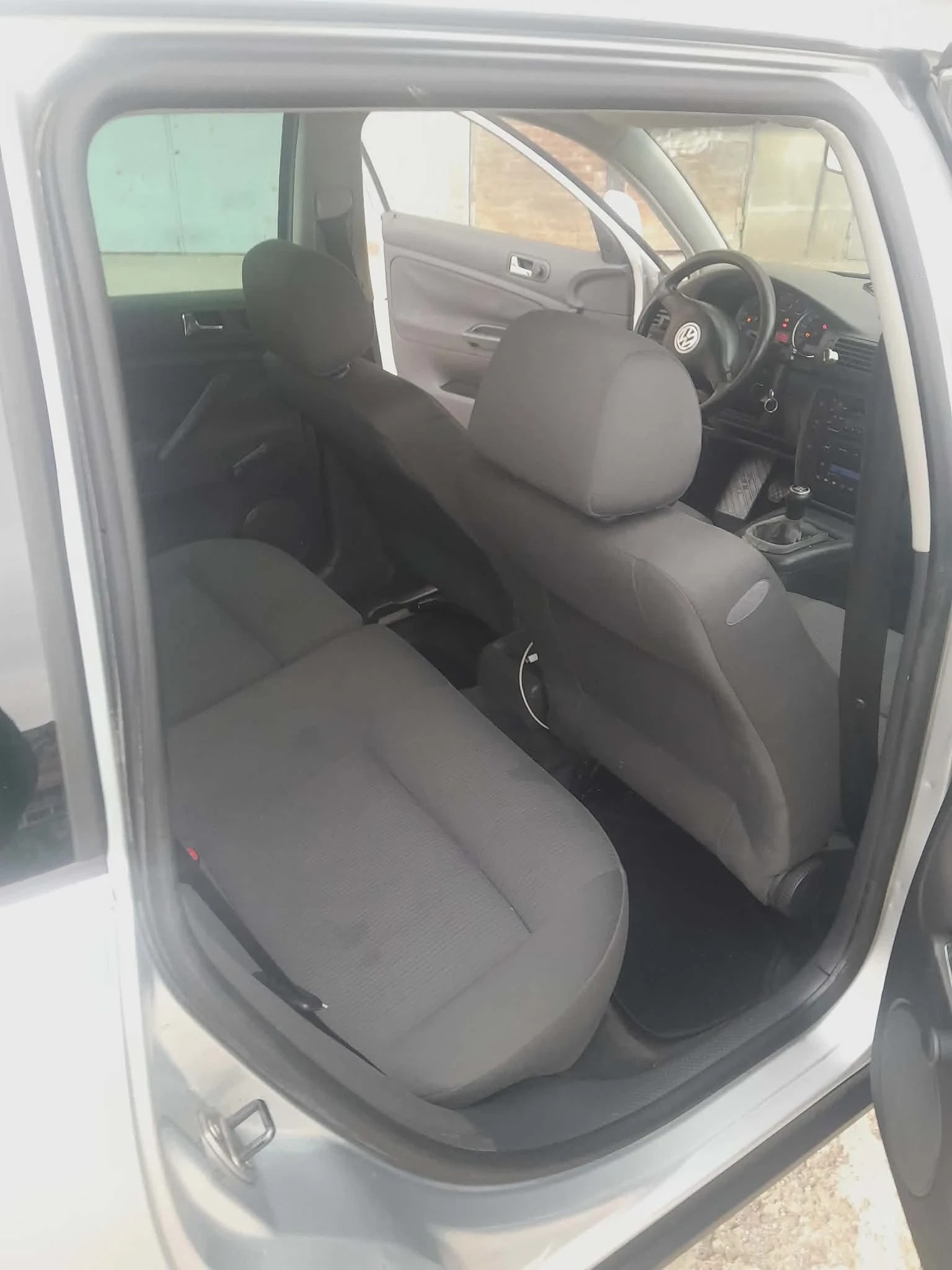 VW Passat, снимка 8 - Автомобили и джипове - 54003353