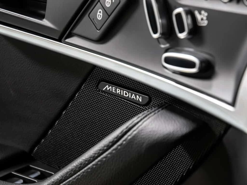 Jaguar F-Type * R DYNAMIC 2DR ALL WHEEL DRIVE COUPE * CARFAX * Ц, снимка 8 - Автомобили и джипове - 54071003