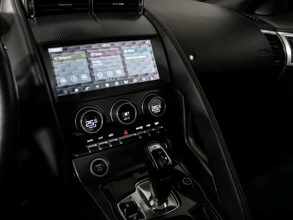 Jaguar F-Type * R DYNAMIC 2DR ALL WHEEL DRIVE COUPE * CARFAX * Ц, снимка 14 - Автомобили и джипове - 54071003