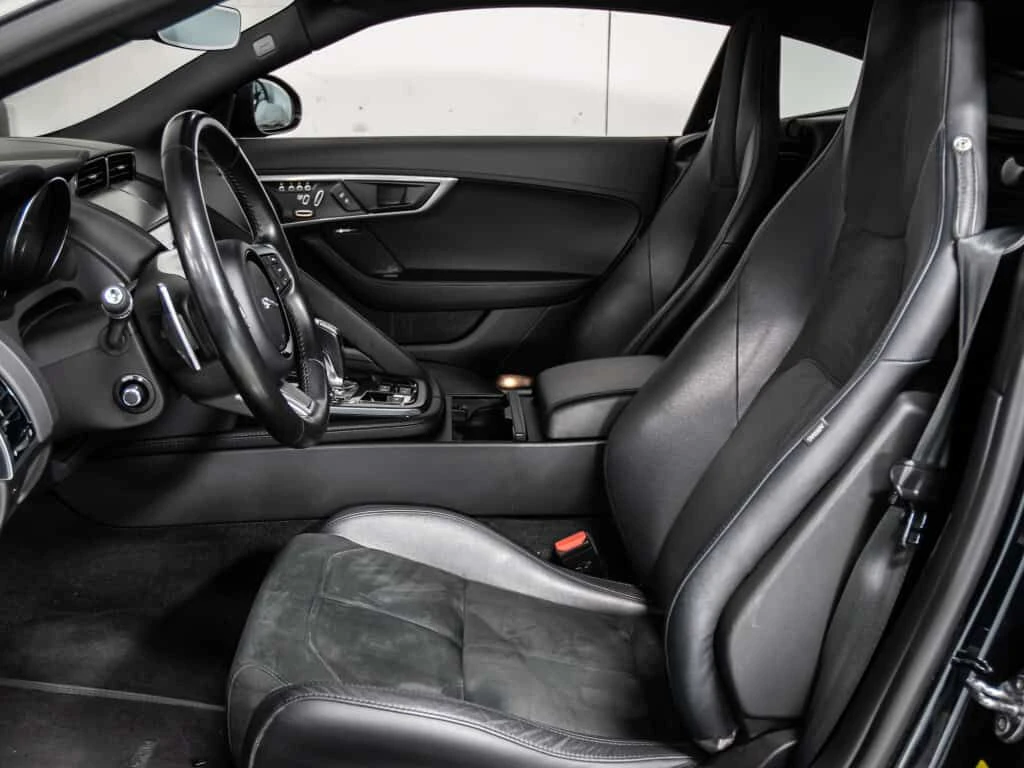 Jaguar F-Type * R DYNAMIC 2DR ALL WHEEL DRIVE COUPE * CARFAX * Ц, снимка 12 - Автомобили и джипове - 54071003