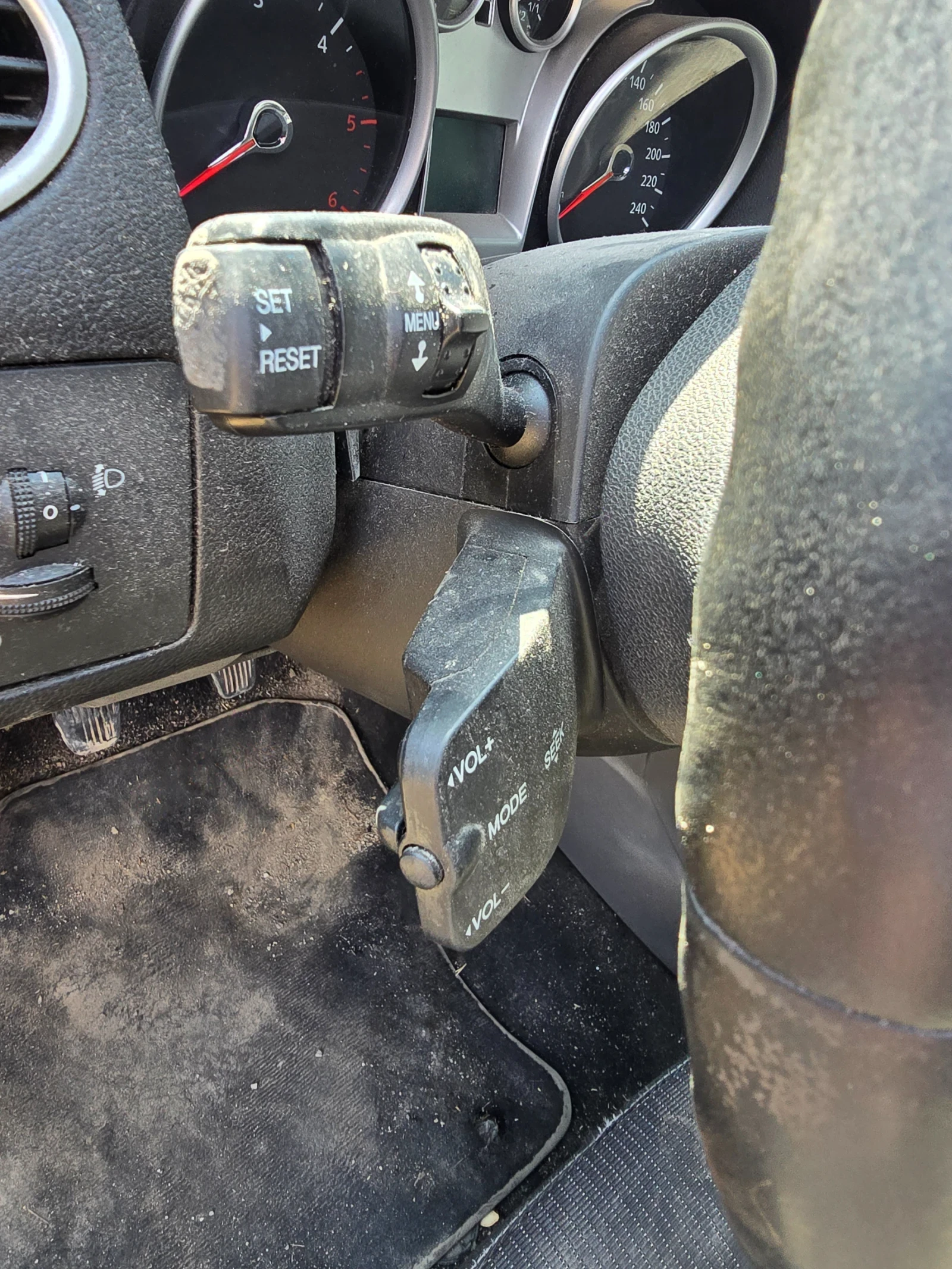 Ford Focus 1.6, снимка 11 - Автомобили и джипове - 54185608