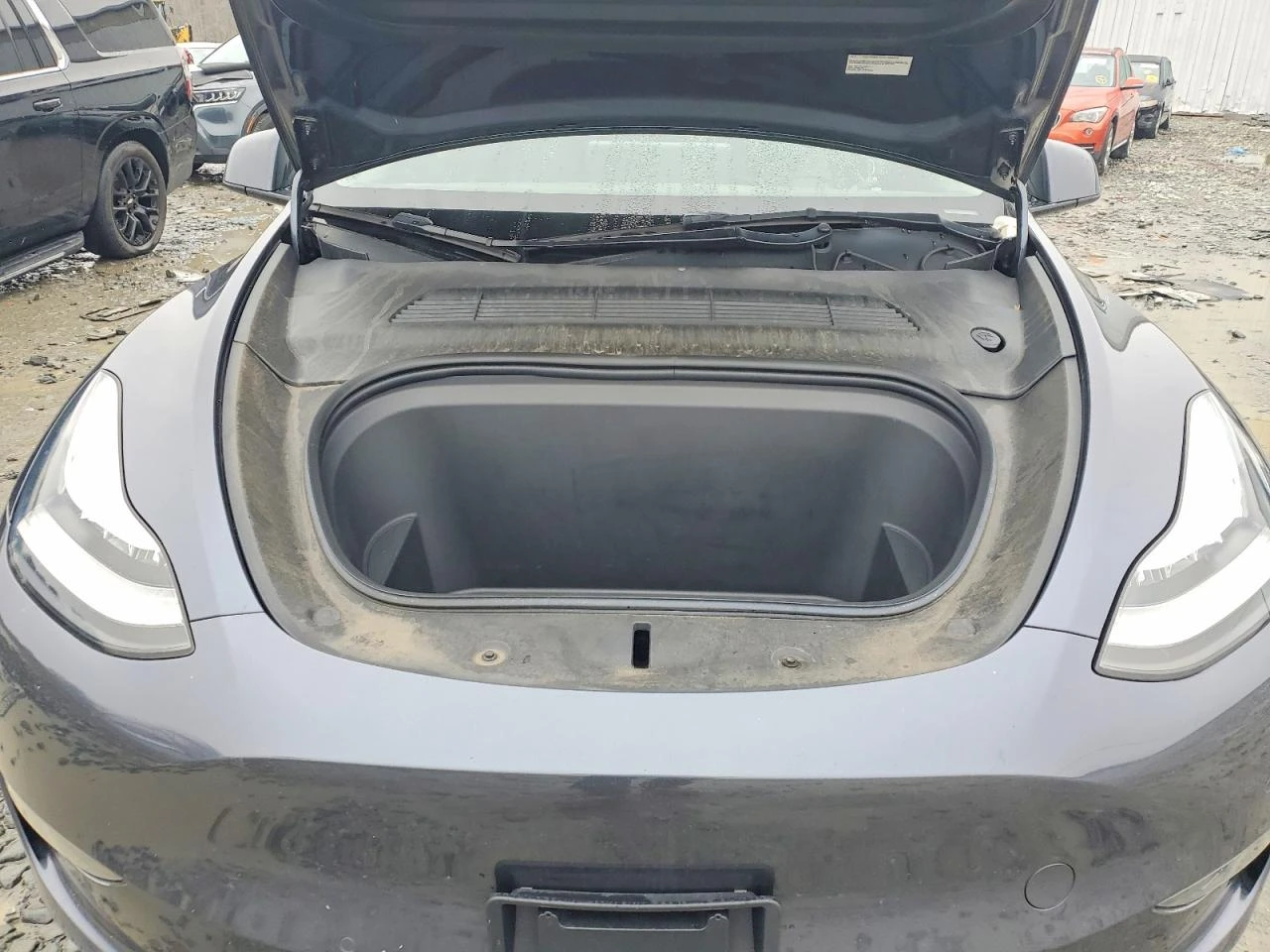 Tesla Model Y Long Range AWD, снимка 11 - Автомобили и джипове - 54209618