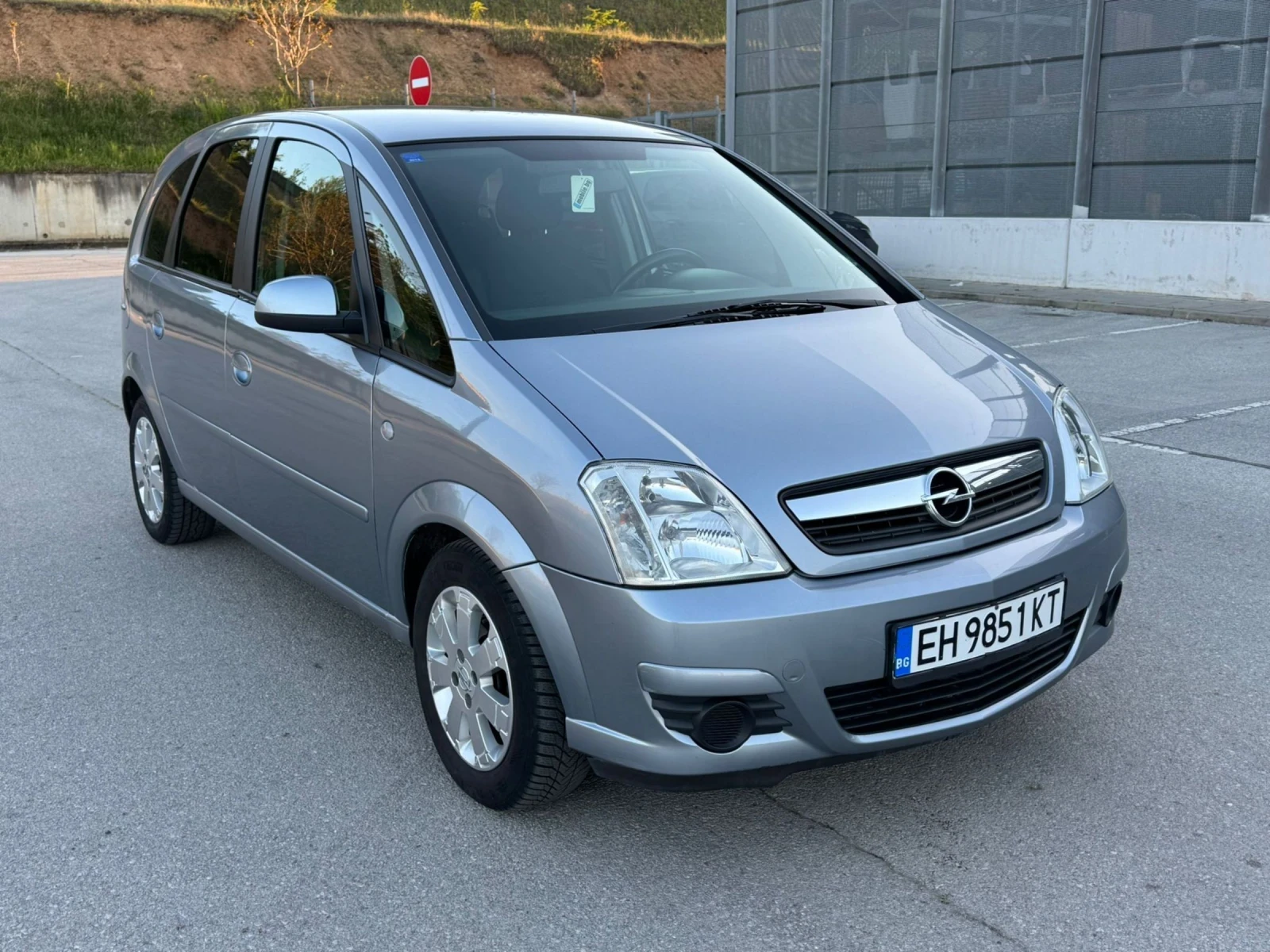 Opel Meriva 1.4 бензин ФЕЙСЛИФТ , снимка 3 - Автомобили и джипове - 54333646
