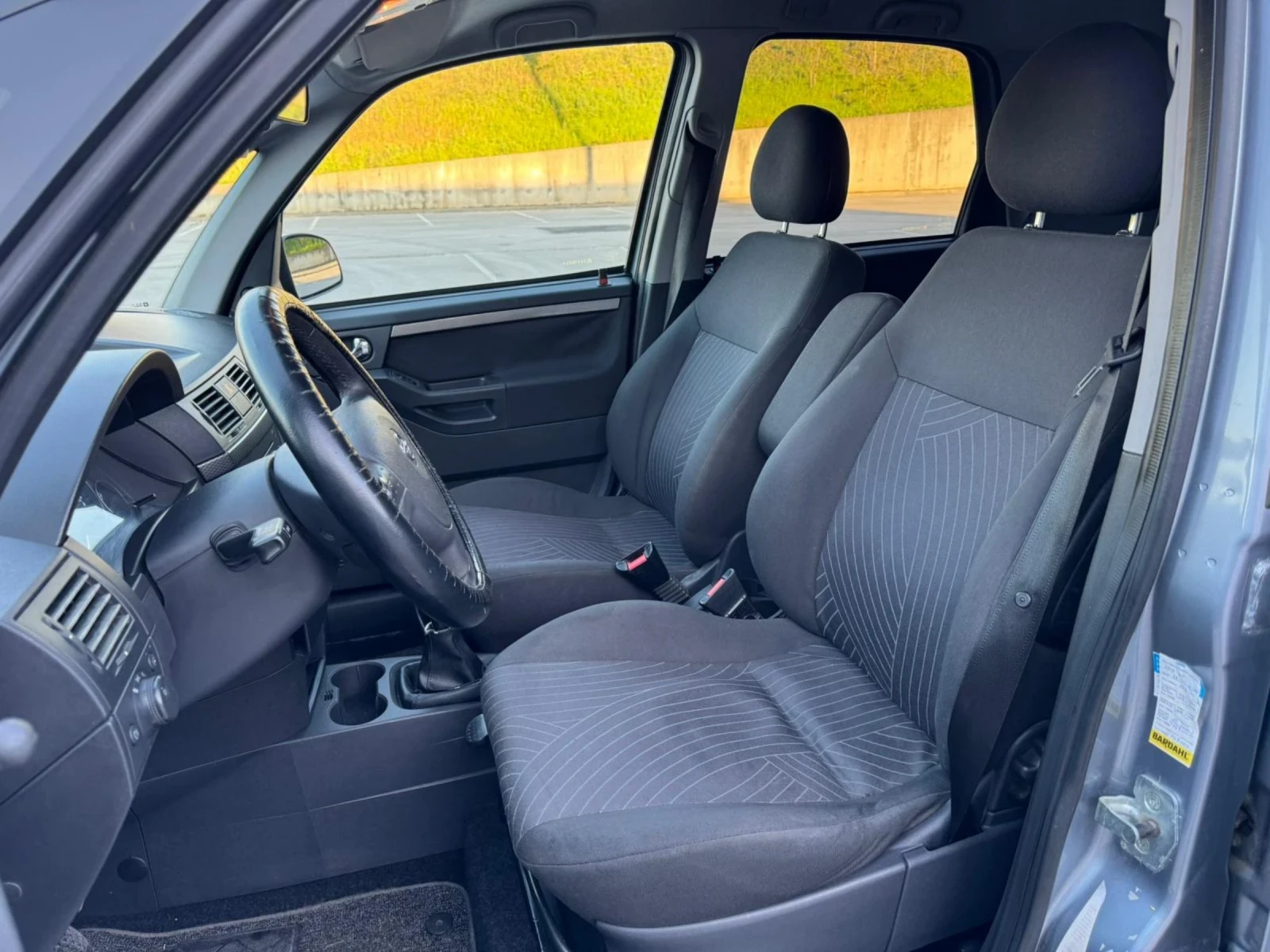 Opel Meriva 1.4 бензин ФЕЙСЛИФТ , снимка 9 - Автомобили и джипове - 54333646