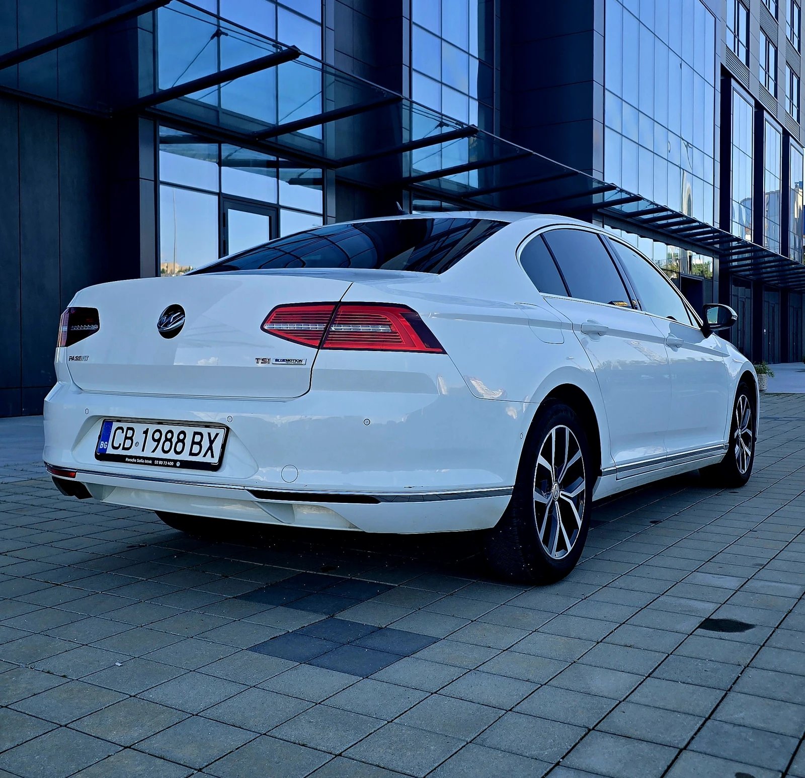 VW Passat * DSG * 1.8 TSI * КОЖА * РЕАЛНИ КМ *  FULL, снимка 7 - Автомобили и джипове - 54692265