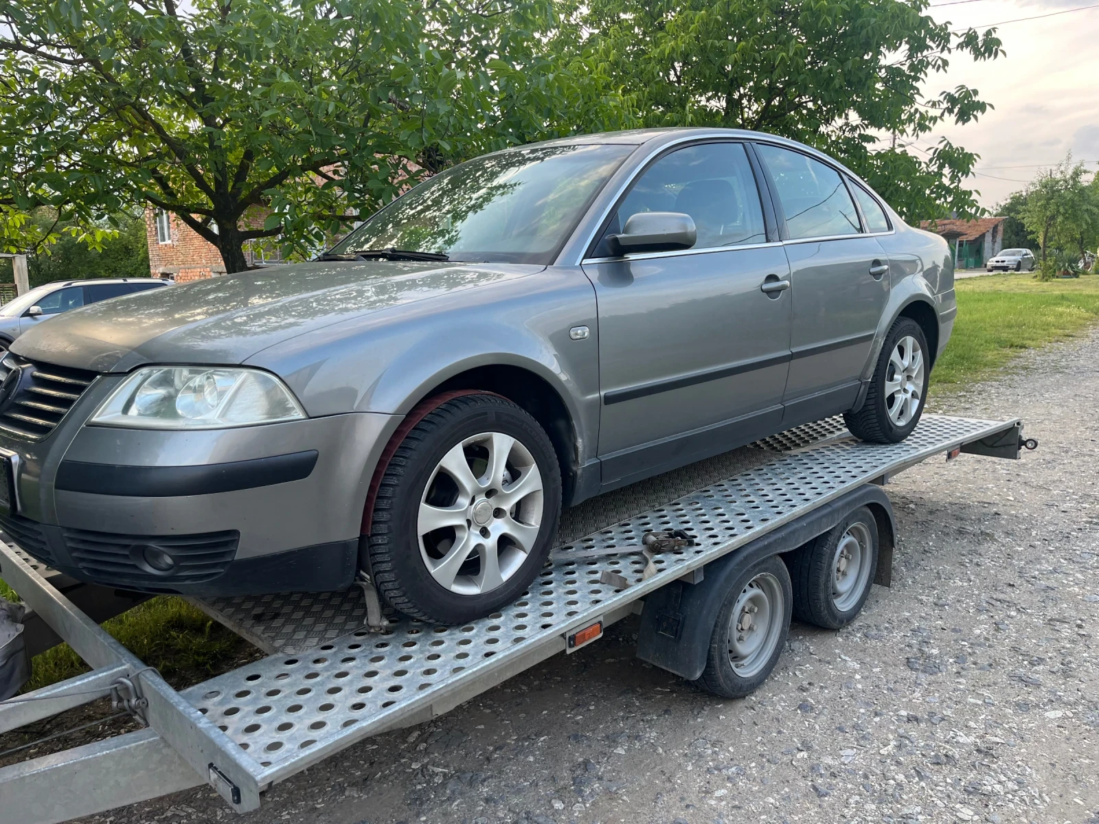 VW Passat 131 TDI, снимка 2 - Автомобили и джипове - 54825910