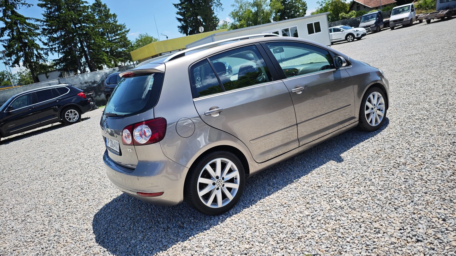 VW Golf Plus ПОДАРЪК ВТОРИ НОВИ ГУМИ/ВСИЧКО ПЛАТЕНО/ОБСЛУЖЕН, снимка 9 - Автомобили и джипове - 54956244