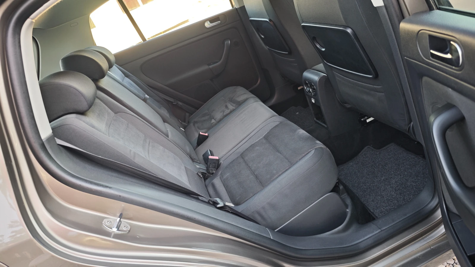 VW Golf Plus ПОДАРЪК ВТОРИ НОВИ ГУМИ/ВСИЧКО ПЛАТЕНО/ОБСЛУЖЕН, снимка 14 - Автомобили и джипове - 54956244