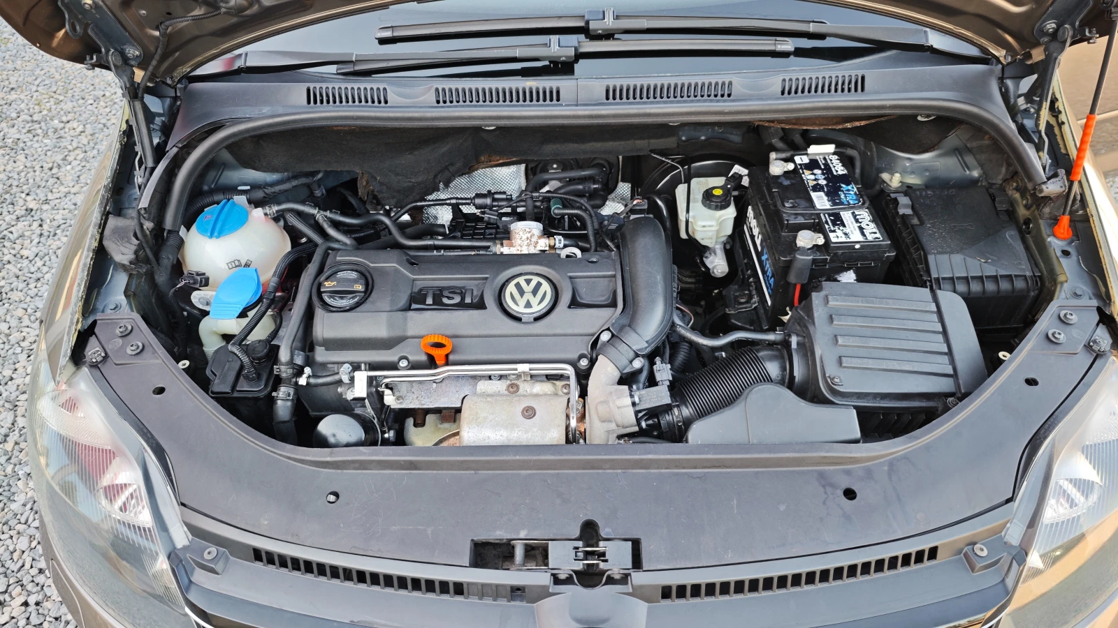 VW Golf Plus ПОДАРЪК ВТОРИ НОВИ ГУМИ/ВСИЧКО ПЛАТЕНО/ОБСЛУЖЕН, снимка 10 - Автомобили и джипове - 54956244