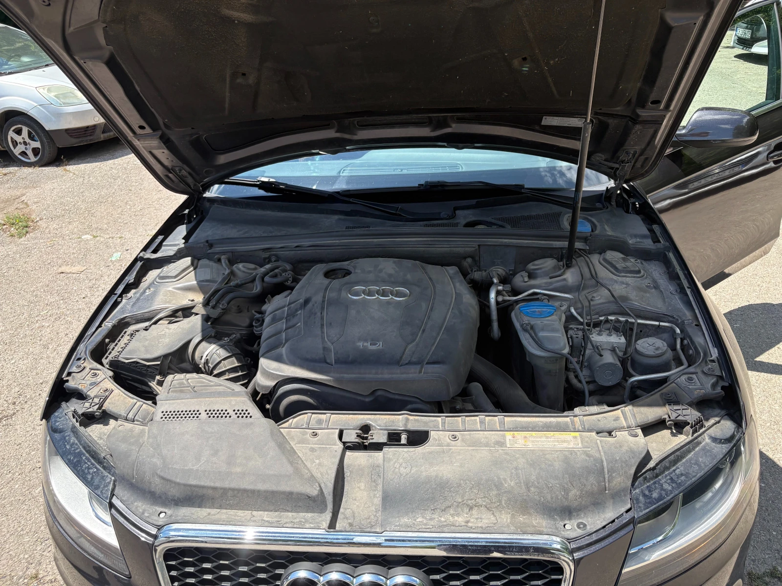 Audi A4 2.0 TDI, снимка 11 - Автомобили и джипове - 55303936