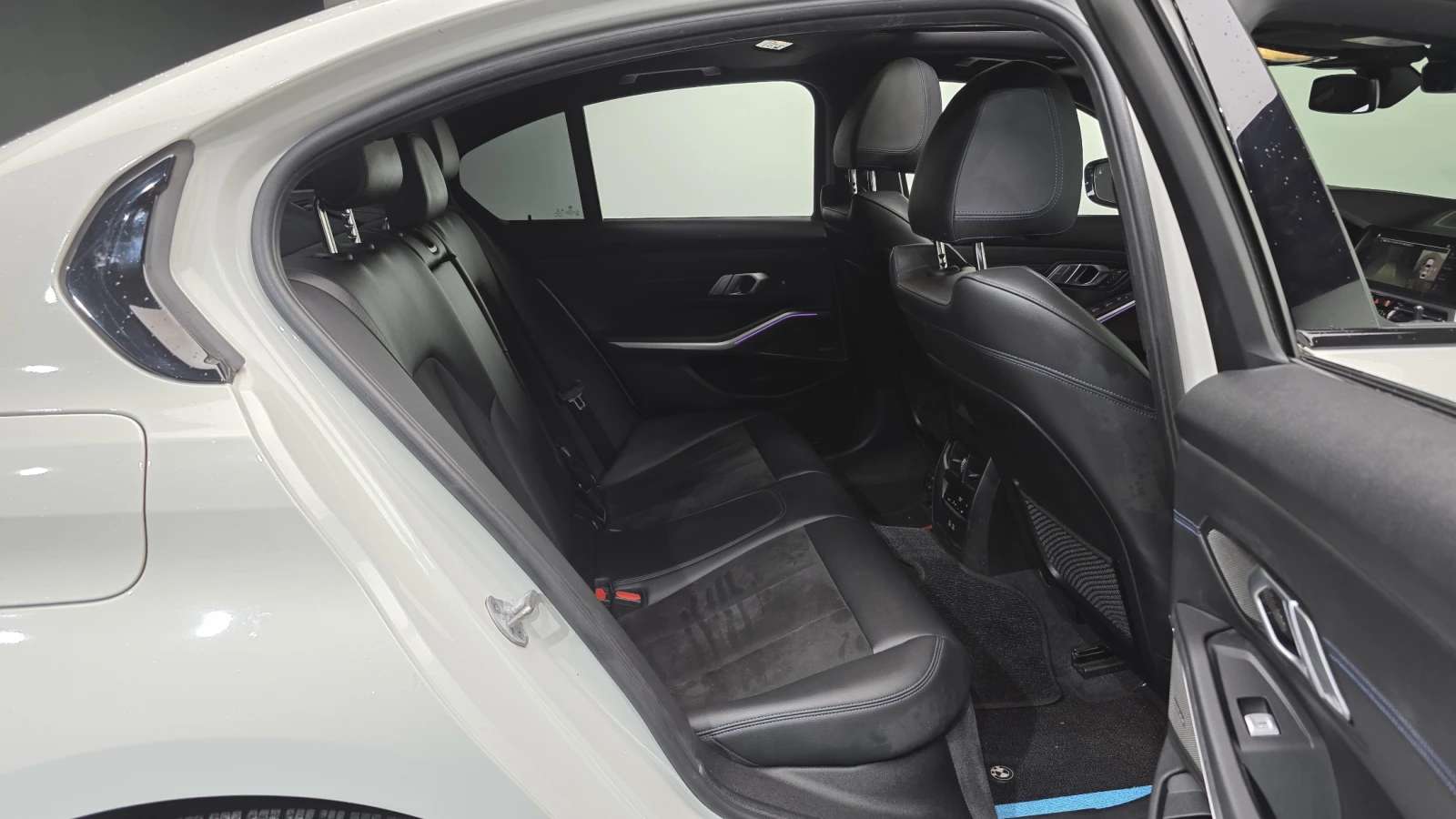 BMW 320 i M Sport | Mobile.bg � ����������� 16