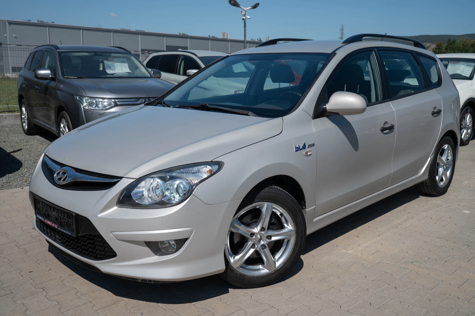 Hyundai I30 1.4i* бензин* фейслифт, снимка 3 - Автомобили и джипове - 55500729