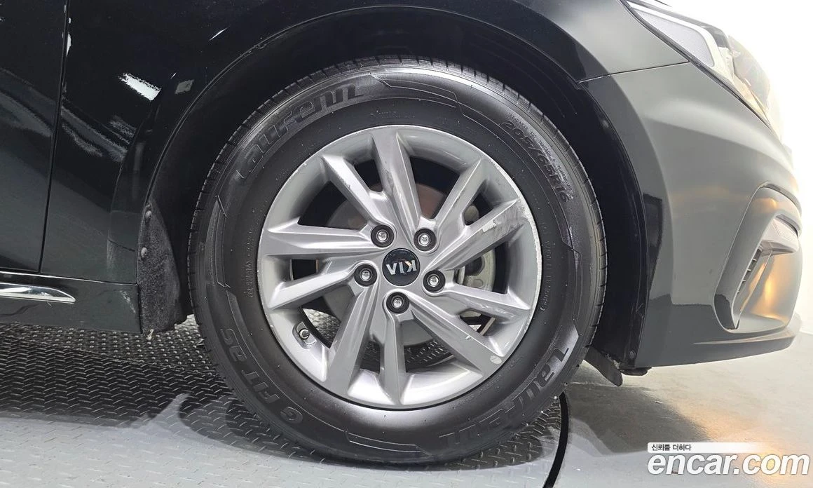 Kia K5 2.0 Luxury, снимка 7 - Автомобили и джипове - 55669083