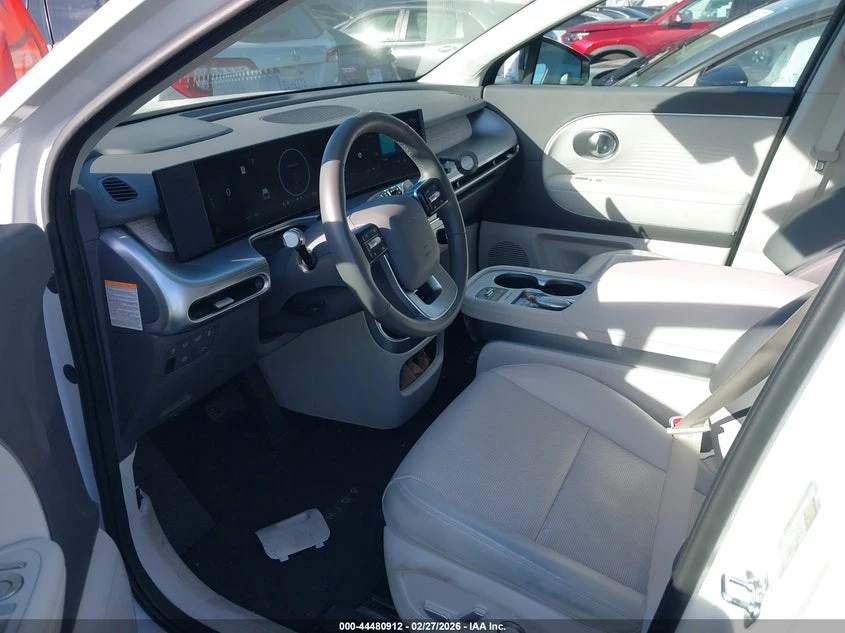 Hyundai Ioniq 9 Sel, снимка 5 - Автомобили и джипове - 55744386