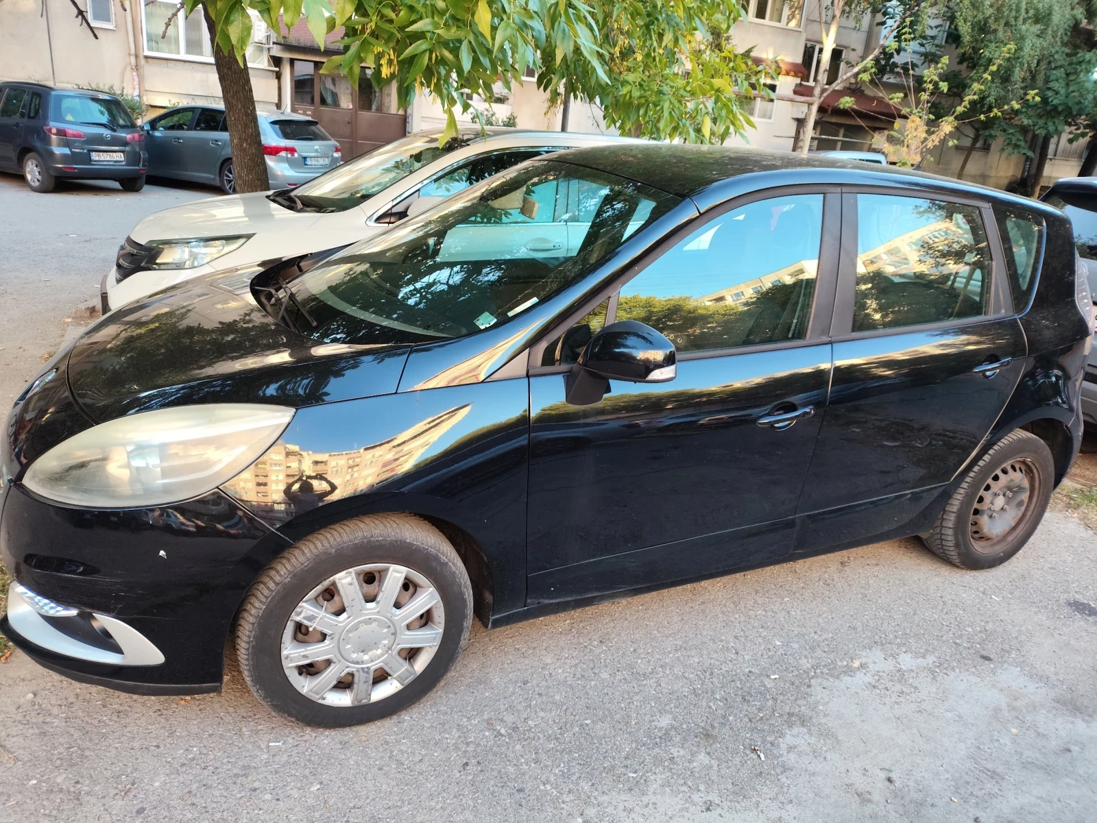 Renault Scenic, снимка 2 - Автомобили и джипове - 56622365