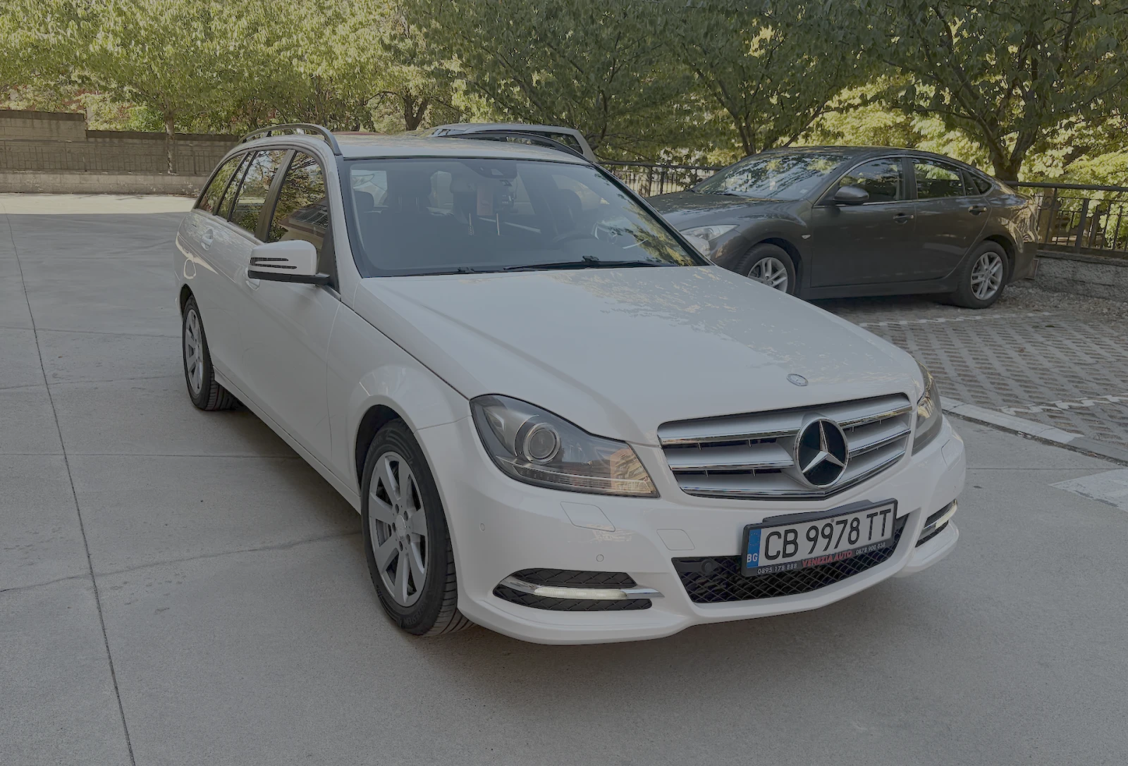 Mercedes-Benz C 220 Facelift, снимка 2 - Автомобили и джипове - 56074319