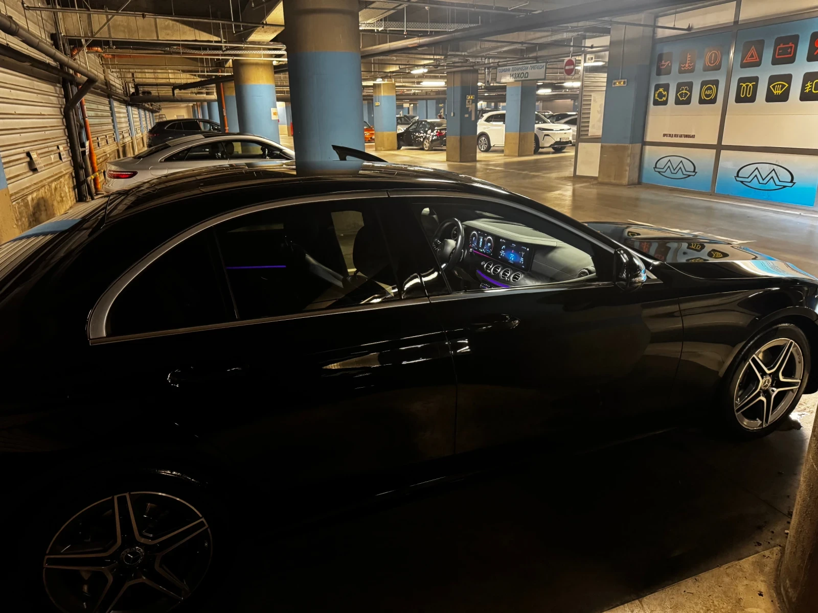 Mercedes-Benz E 220, снимка 6 - Автомобили и джипове - 56434357