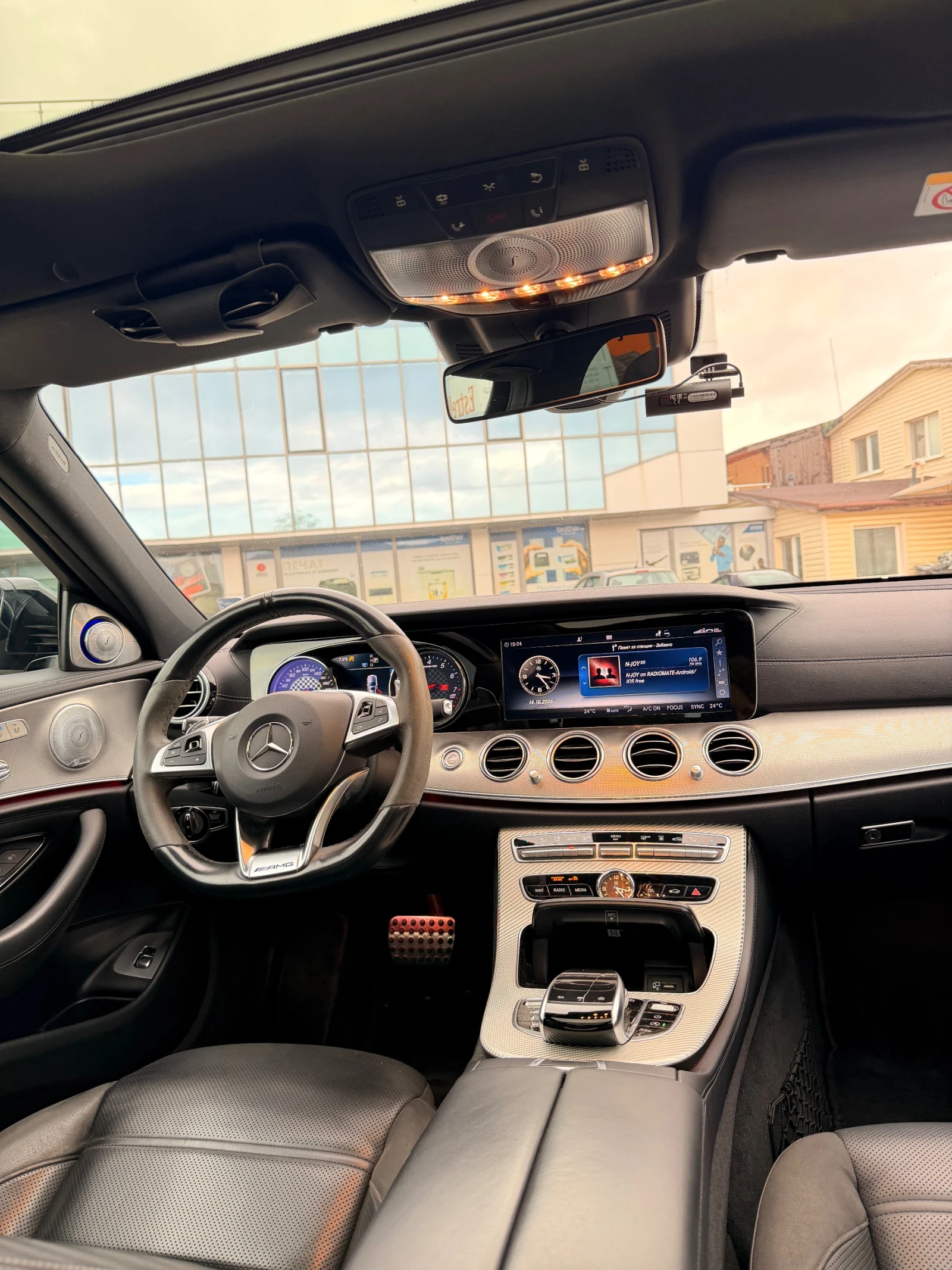 Mercedes-Benz E 43 AMG, снимка 4 - Автомобили и джипове - 56506066