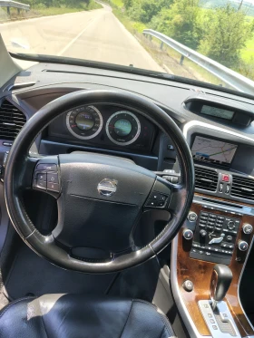 Volvo XC60 2.4 D5 / 4х4 / Автоматик / Кожа, снимка 7