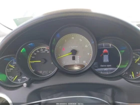 Porsche Cayenne S* E-HYBRID* FACE* PDK* ПОДГРЕВ* КАМЕРА* КЕЙЛЕС - 14765 € / 28877.83 лв. - 16604424 10