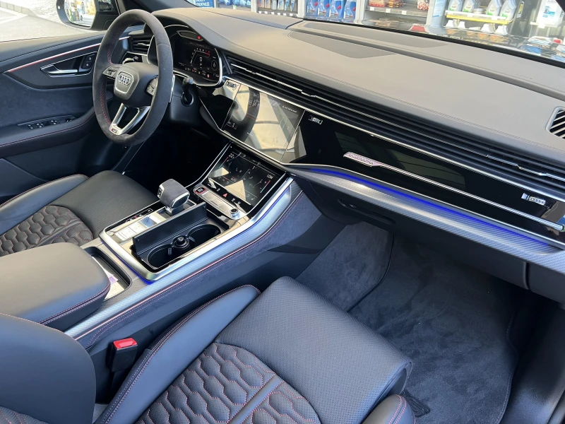 Audi RSQ8 4.0 TFSI/CARBON/MATRIX/S-SEATS/PANO/B&O/HEAD UP/23, снимка 14 - Автомобили и джипове - 47922258