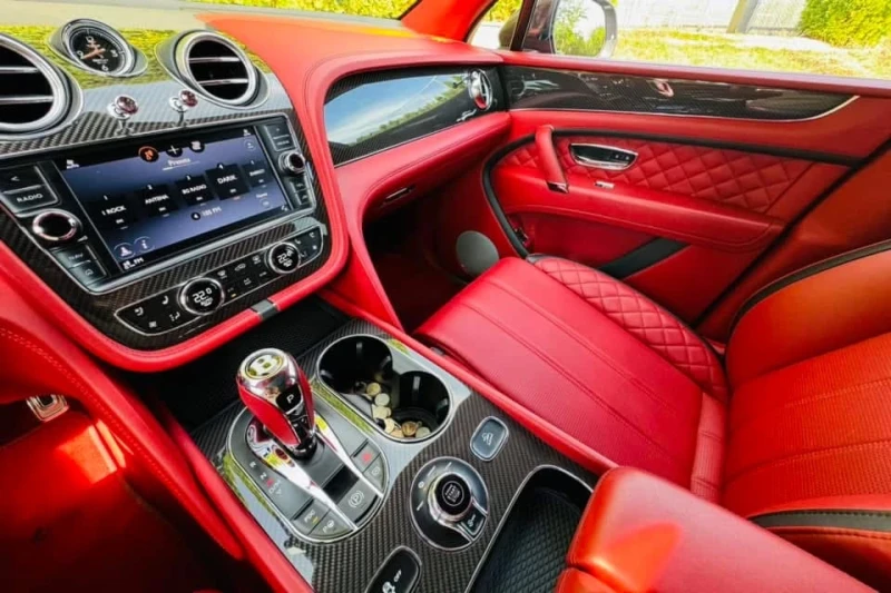 Bentley Bentayga W12/Speed/Anniversary100/Limited 635Hp/Luxury/, снимка 8 - Автомобили и джипове - 51988077