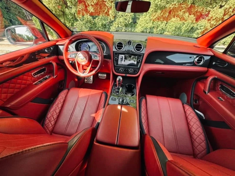 Bentley Bentayga W12/Speed/Anniversary100/Limited 635Hp/Luxury/, снимка 5 - Автомобили и джипове - 51988077