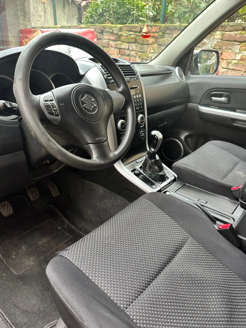 Suzuki Grand vitara 4х4 Климатик, снимка 8 - Автомобили и джипове - 52676663