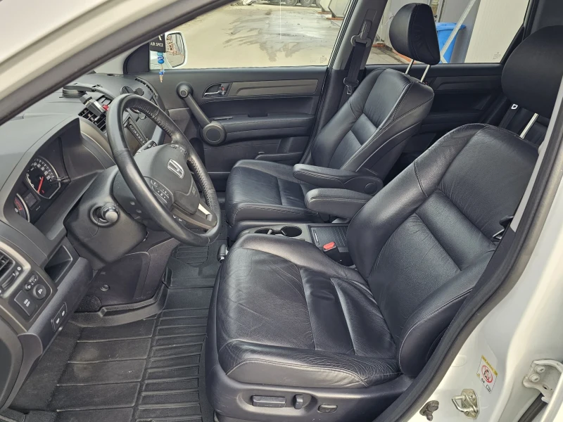 Honda Cr-v 2.2 I-DTEC/4x4 /AT/Distronic/Pano/, снимка 11 - Автомобили и джипове - 53013970