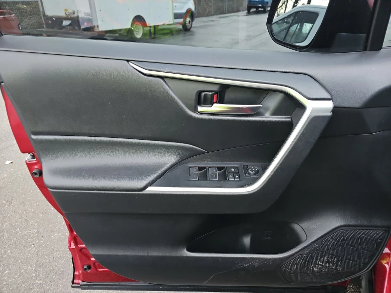 Toyota Rav4, снимка 9 - Автомобили и джипове - 53111521