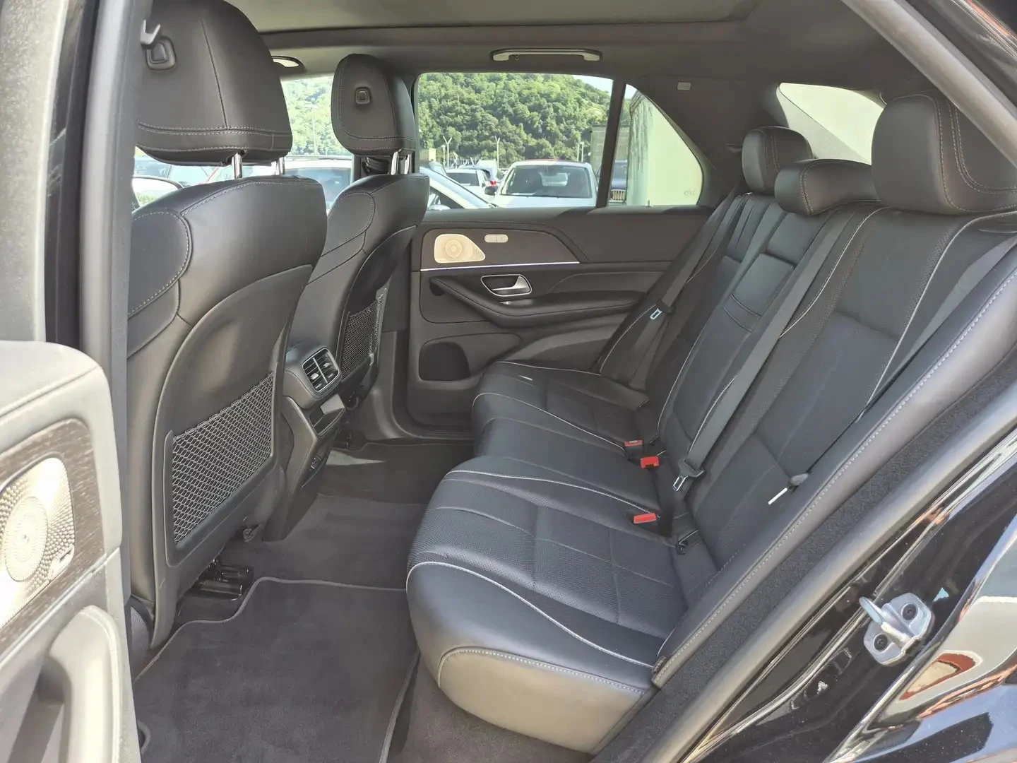 Mercedes-Benz GLE 400 d 4Matic AMG-Line - изображение 6