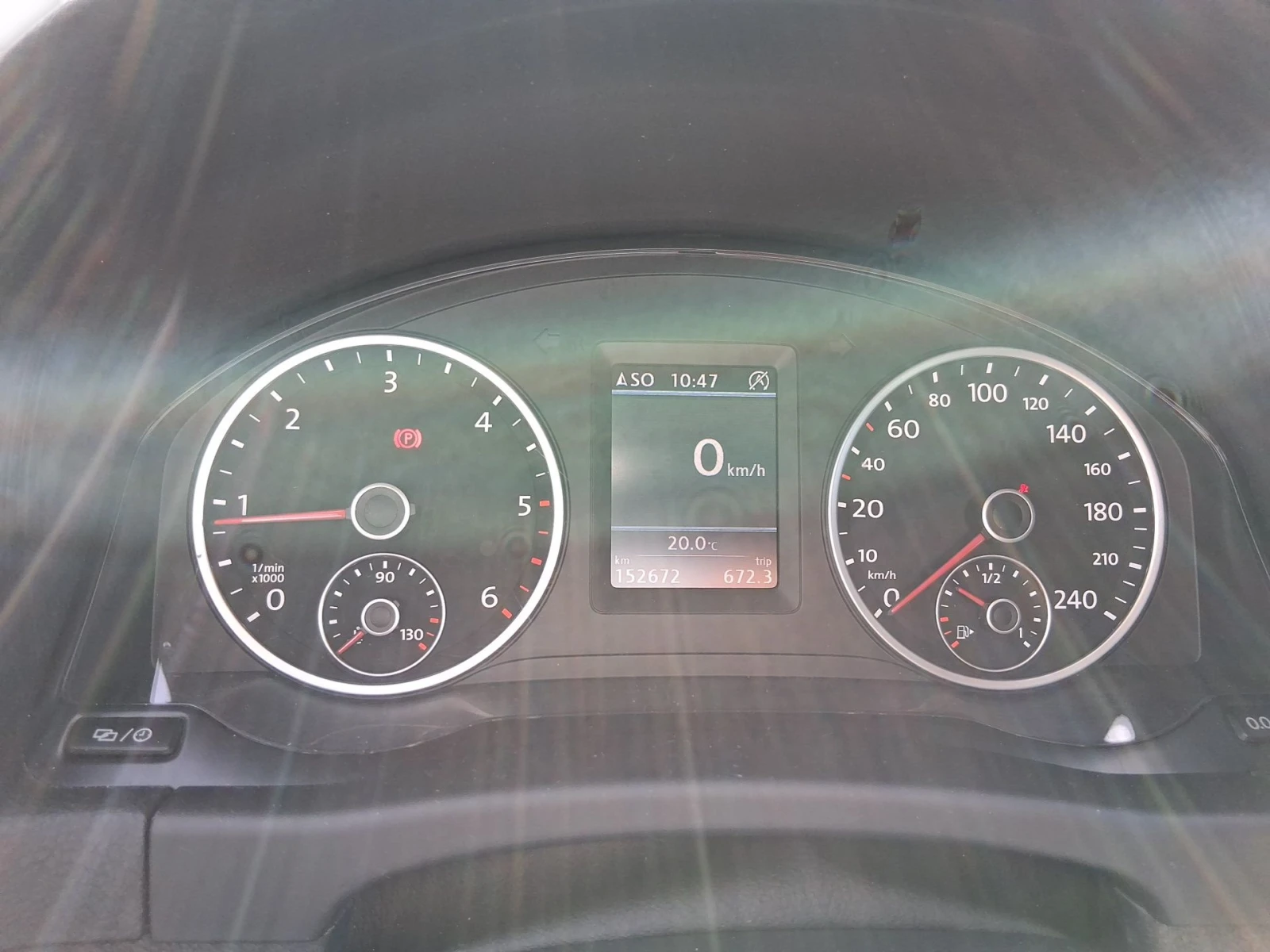 VW Tiguan Sport & Style 4Motion /Pano//LED/PDC/152 000km. - изображение 9