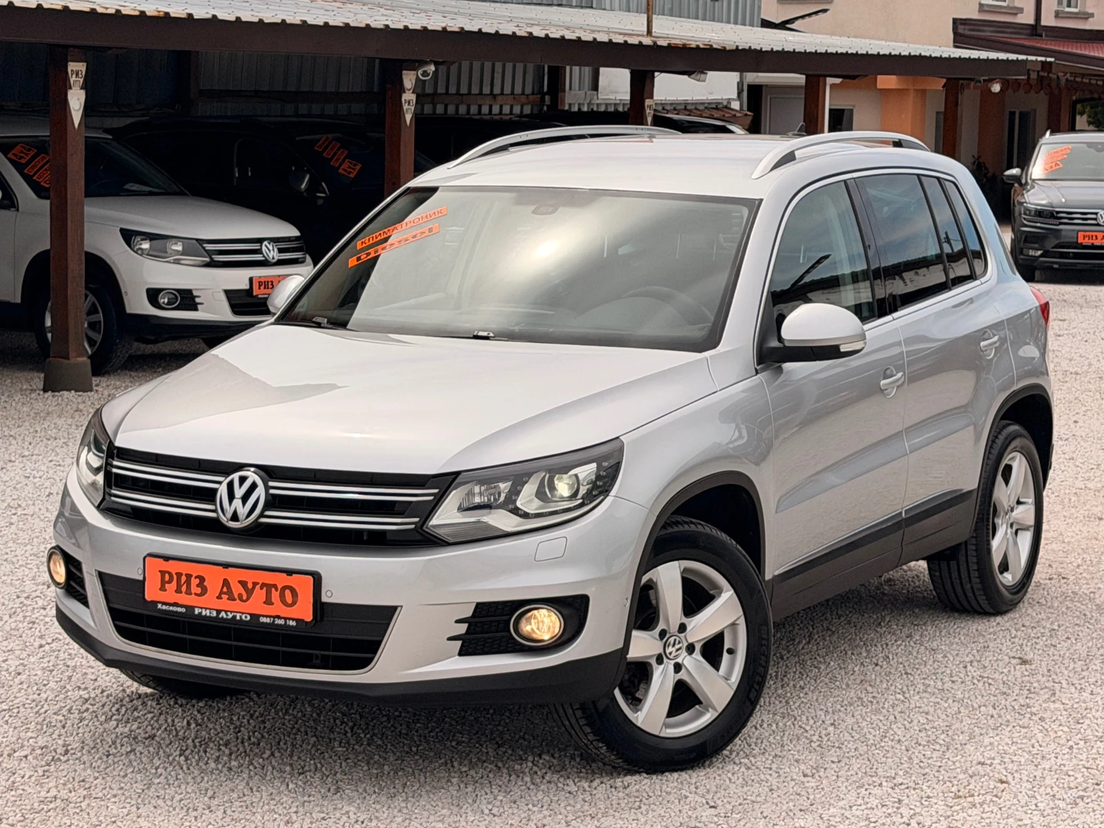 VW Tiguan 2.0TDI* LED* KSENON* 6sk* NAVI* MULTI VOLAN* LIZIN, снимка 14 - Автомобили и джипове - 54411978