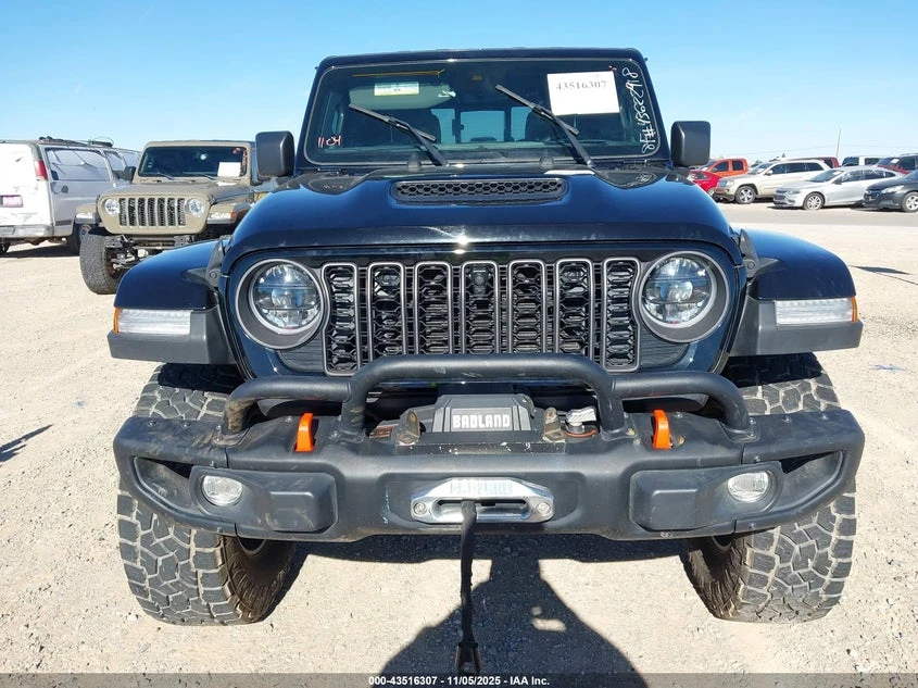 Jeep Gladiator 3.6l Mojave X, снимка 12 - Автомобили и джипове - 54520361