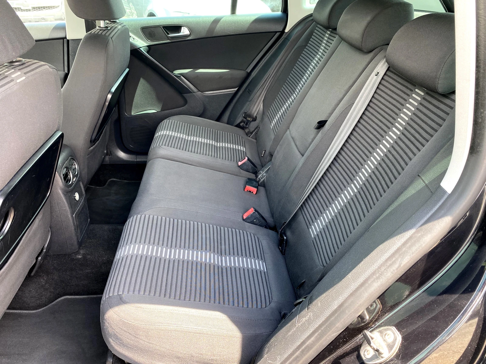 VW Tiguan 2.0TDI 4Motion Multimedia, снимка 11 - Автомобили и джипове - 54867241