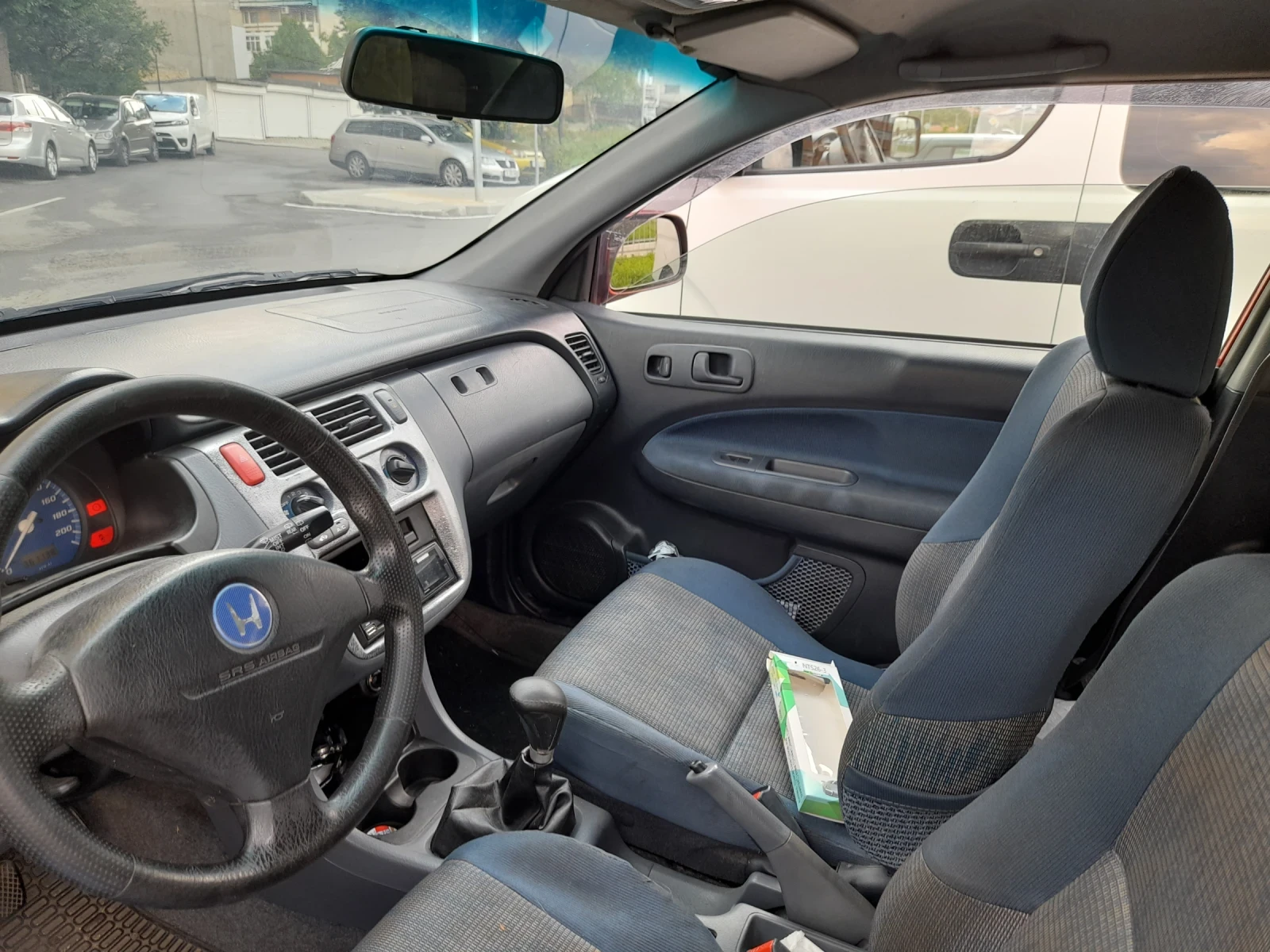 Honda Hr-v 1.6 i, снимка 3 - Автомобили и джипове - 55357102
