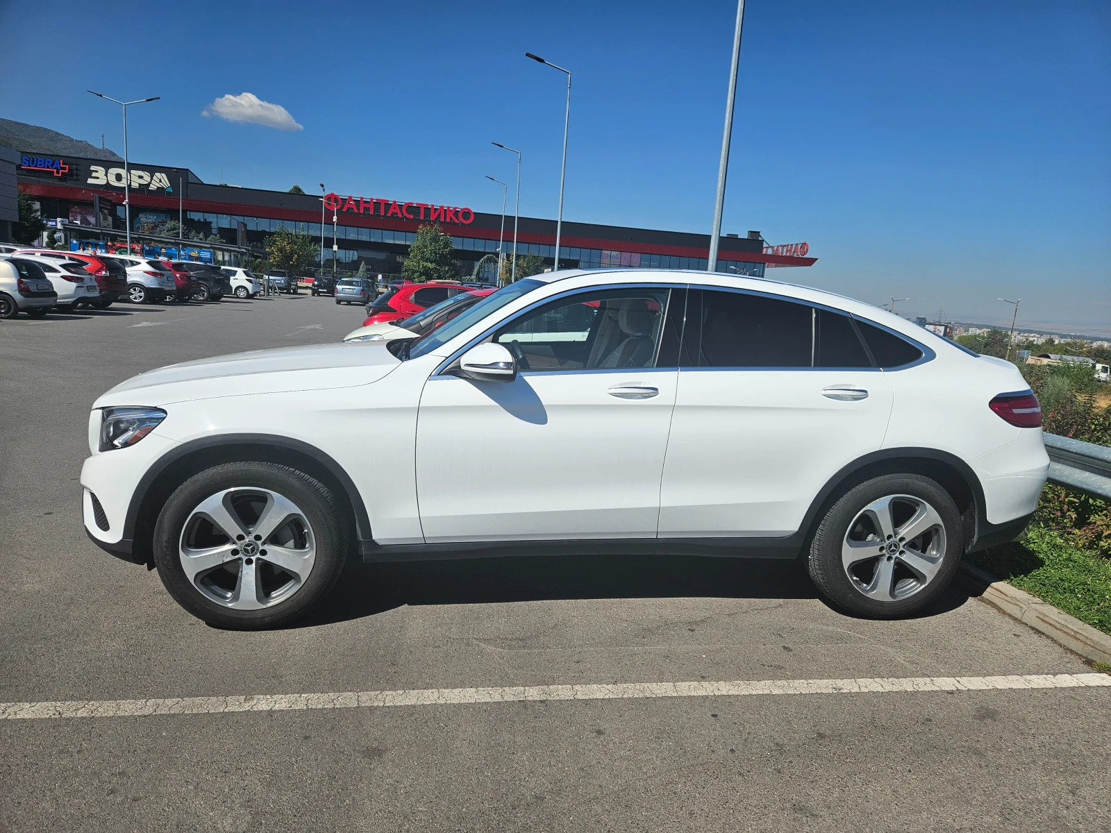 Mercedes-Benz GLC 300 Coupe 4matic, снимка 3 - Автомобили и джипове - 55710764