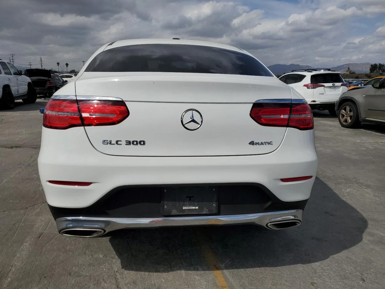 Mercedes-Benz GLC 300 Coupe 4matic, снимка 6 - Автомобили и джипове - 55710764