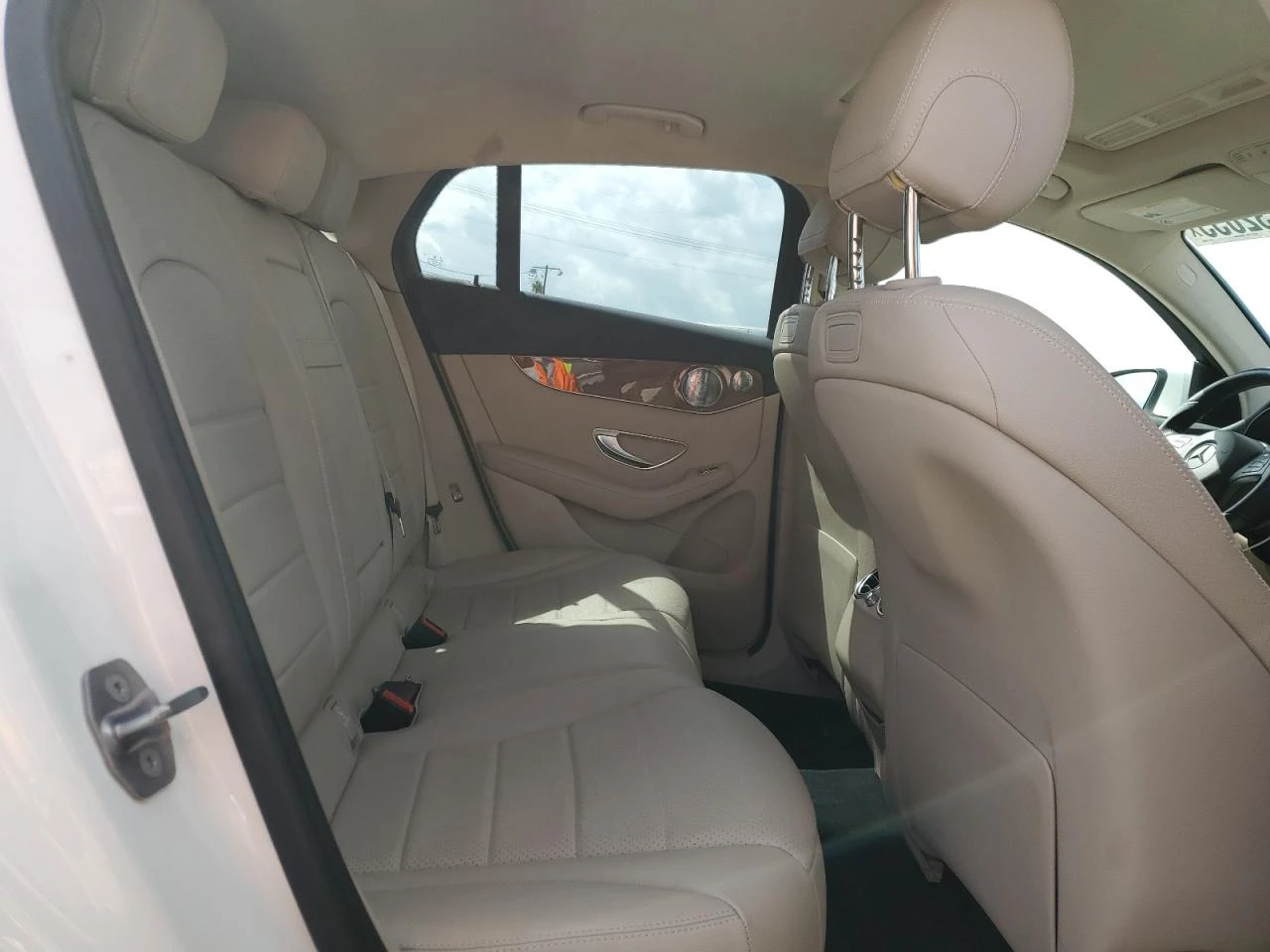 Mercedes-Benz GLC 300 Coupe 4matic, снимка 10 - Автомобили и джипове - 55710764