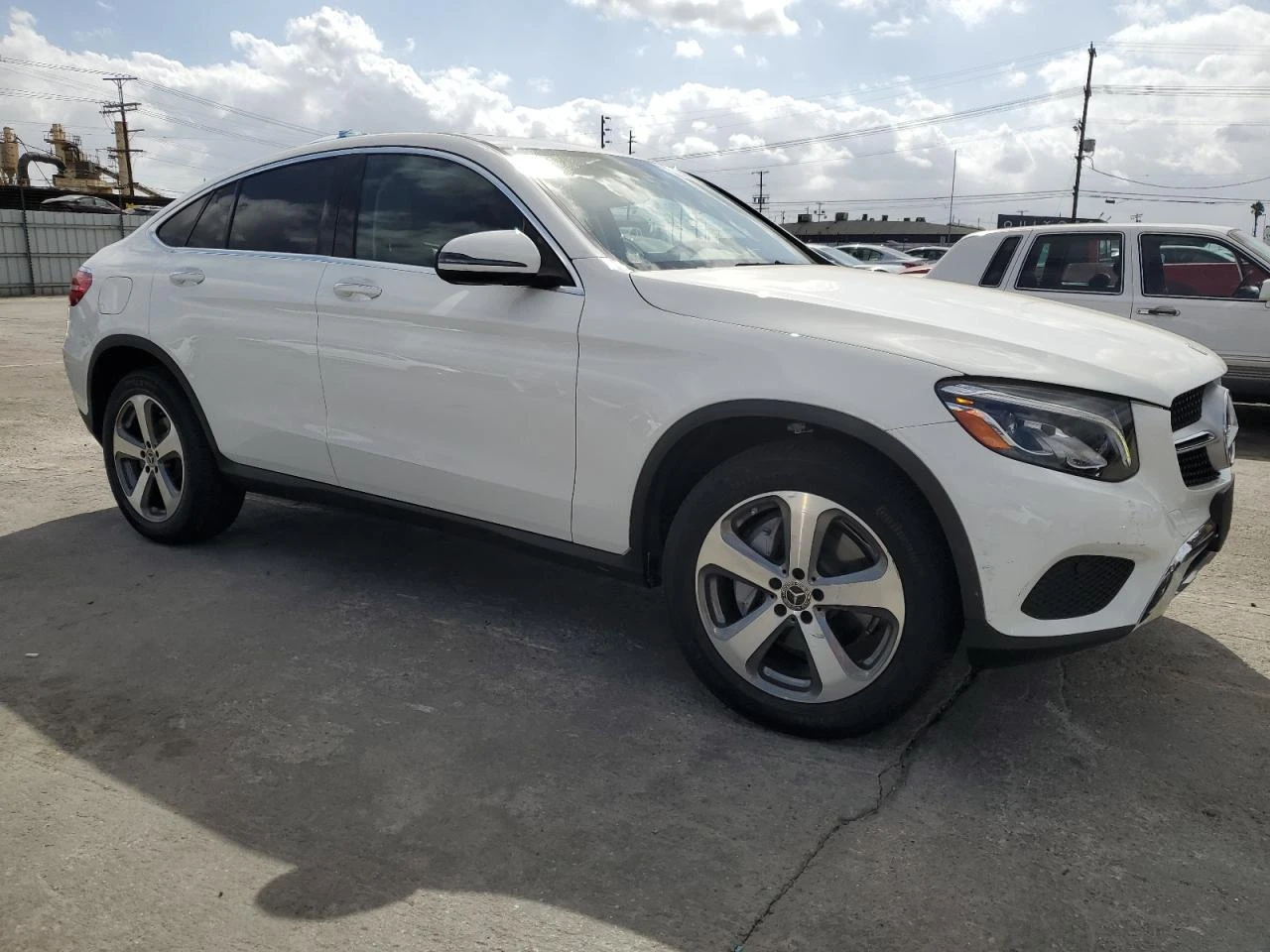 Mercedes-Benz GLC 300 Coupe 4matic, снимка 4 - Автомобили и джипове - 55710764