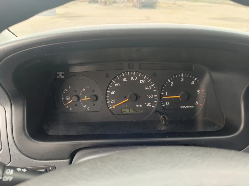 Toyota Hiace, снимка 6 - Бусове и автобуси - 52639497