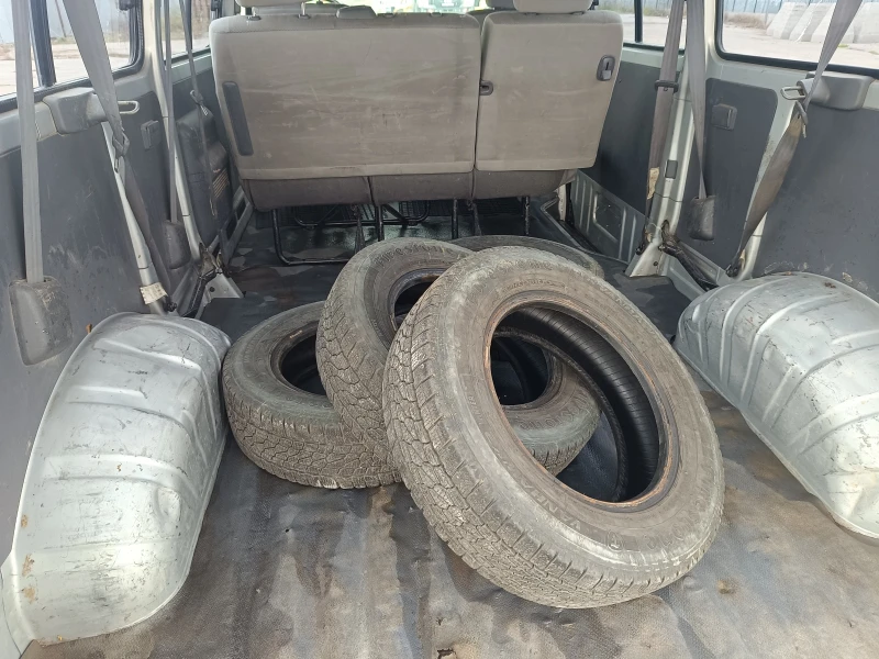 Toyota Hiace, снимка 10 - Бусове и автобуси - 52639497