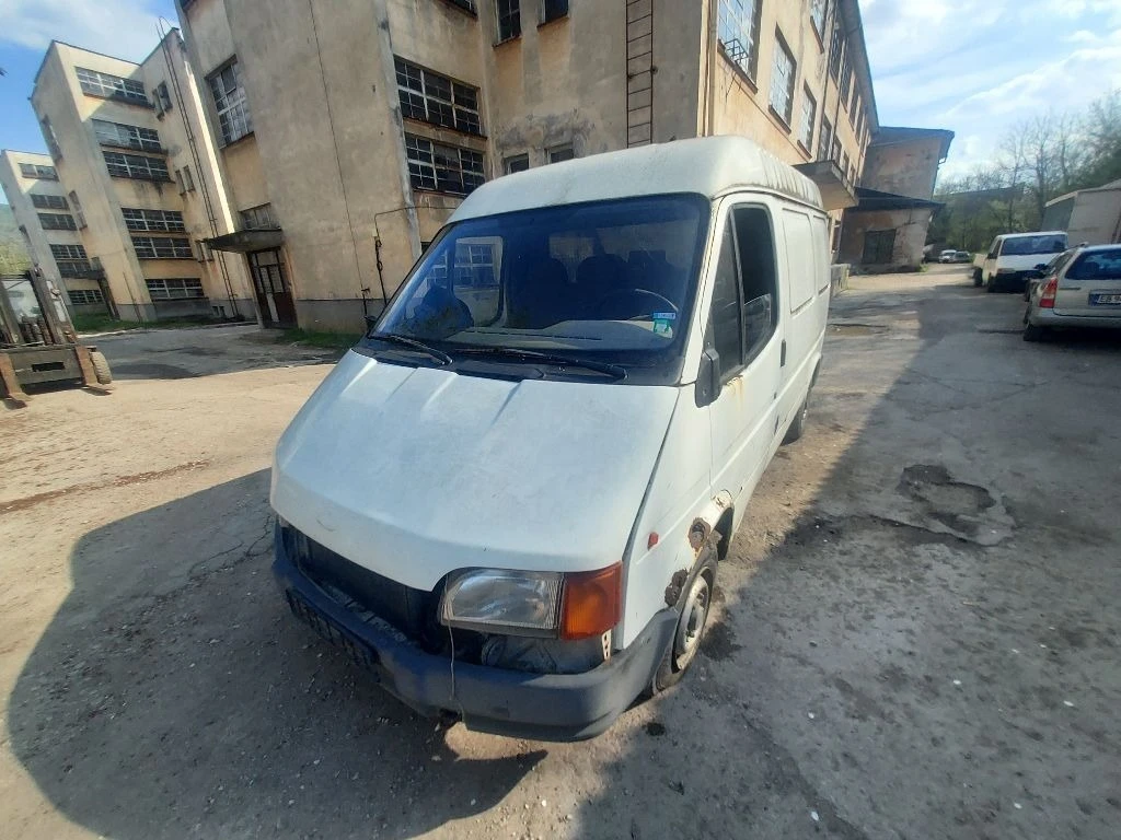 Ford Transit 2.5D - изображение 2